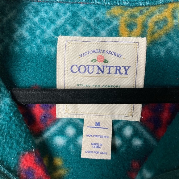 Victoria’s Secret Country green pattern fleece zip neck pullover. Medium - Picture 3 of 5